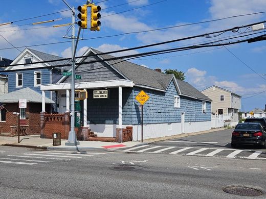 Luxe woning in Broad Channel, Queens County