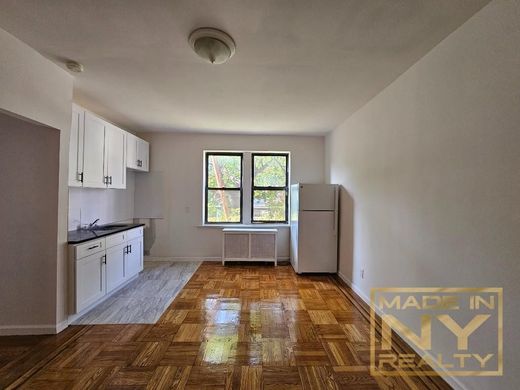 Appartamento a Flushing, Queens County