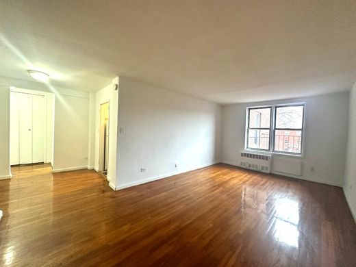 Apartment in Flushing, Queens