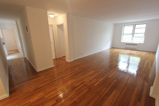 Apartment in Forest Hills, Queens