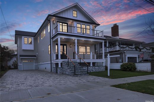 Luxury home in Atlantic Beach, Nassau County