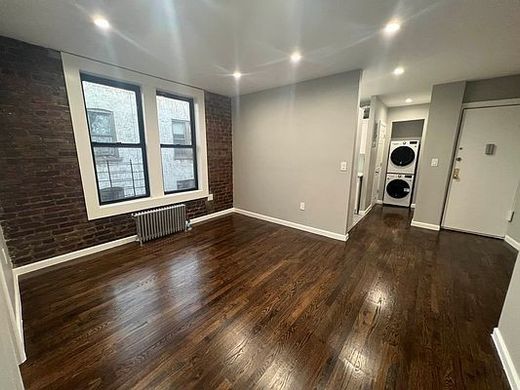 Apartment / Etagenwohnung in bronx, Bronx