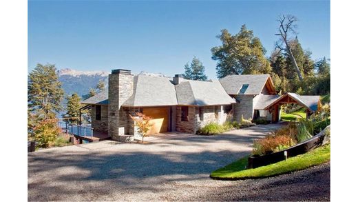 Casa di lusso a Villa La Angostura, Provincia del Neuquén