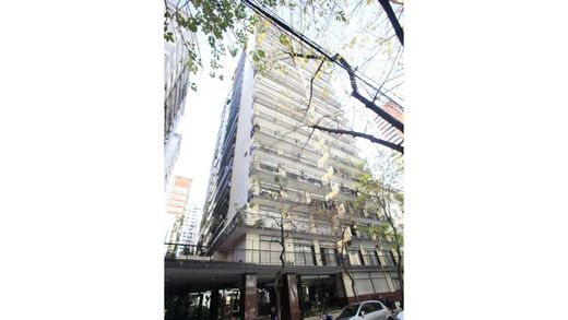 Apartment / Etagenwohnung in Belgrano, Ciudad Autónoma de Buenos Aires