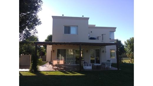 Luxe woning in Pilar, Partido de Pilar