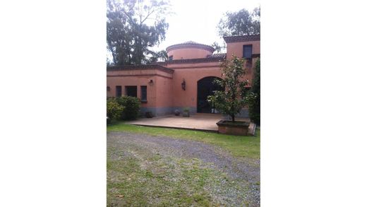 Luxury home in Ituzaingó, Partido de Ituzaingó
