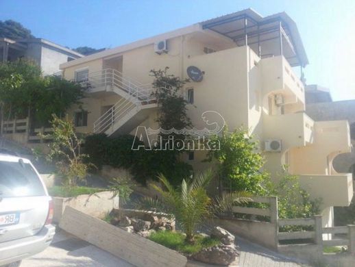 Vrijstaand huis in Bar