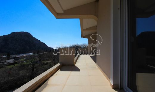 Detached House in Bar