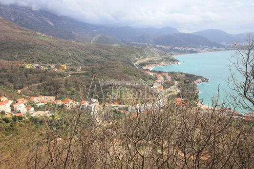 Land in Budva