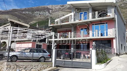 Μονοκατοικία σε Bar