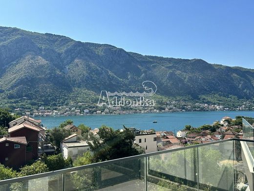 Piso / Apartamento en Kotor