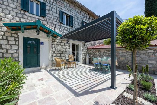 Detached House in Herceg Novi