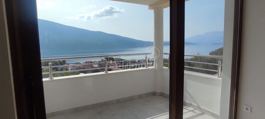 Apartment in Herceg Novi