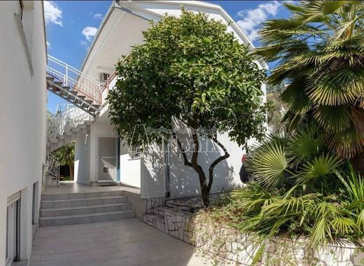 Dom jednorodzinny w Bar