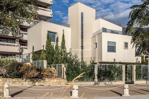 Detached House in Bar