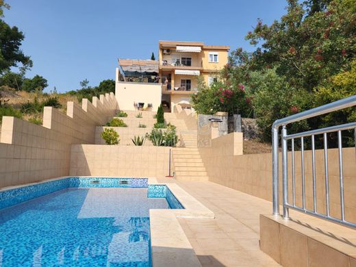 Vrijstaand huis in Bar