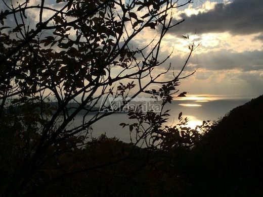 Terrain à Budva