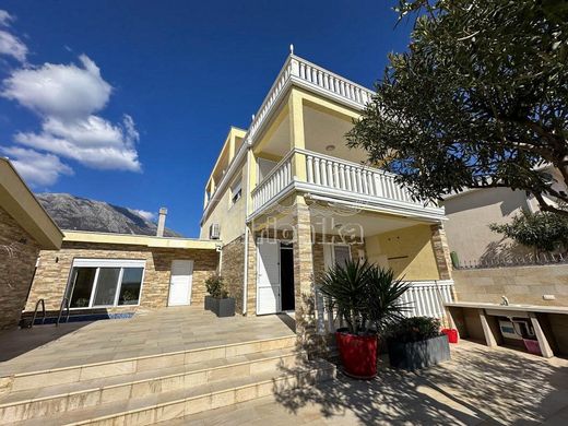 Casa Unifamiliare a Bar