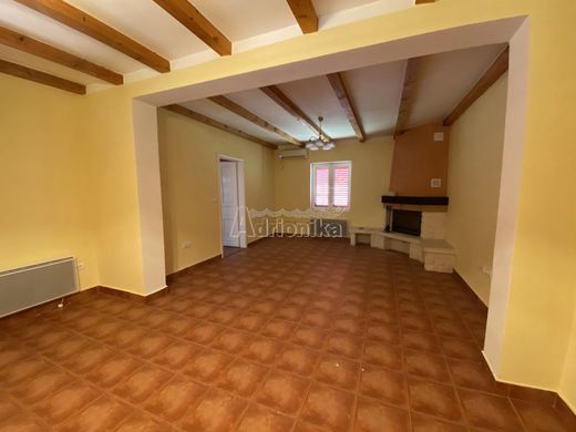 Detached House in Herceg Novi