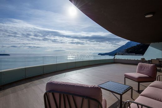 Apartment in Budva
