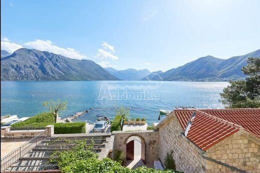 Terrain à Kotor