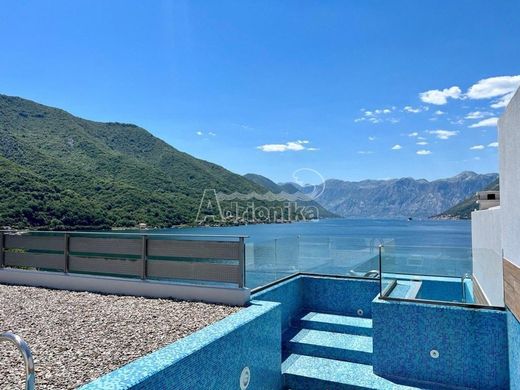 Maison individuelle à Kotor