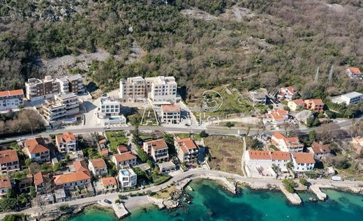 Land in Kotor