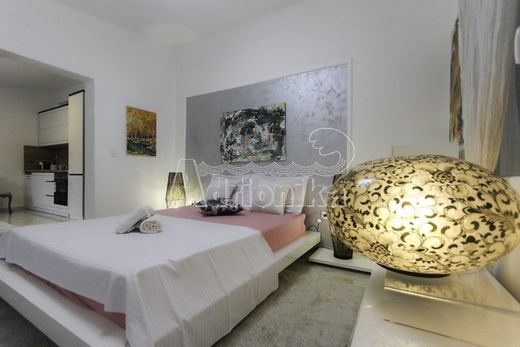 Detached House in Bar