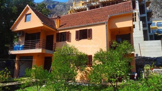 Detached House in Kotor