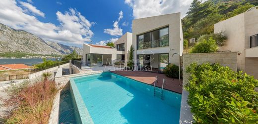 Detached House in Kotor