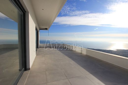 Detached House in Bar