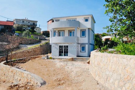 Detached House in Bar