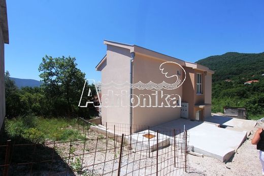 Dom jednorodzinny w Herceg Novi
