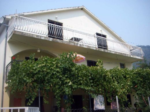 Maison individuelle à Herceg Novi