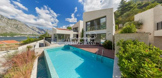 Detached House in Kotor