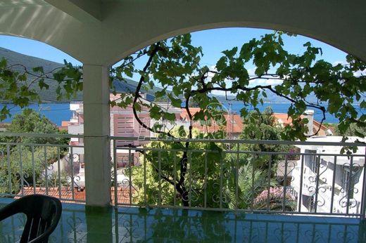 Piso / Apartamento en Herceg Novi