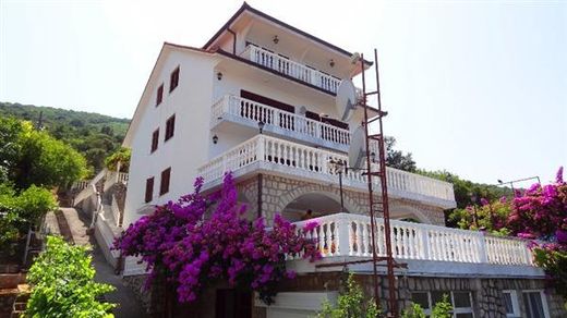Maison individuelle à Tivat