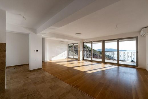 Appartamento a Budua, Budva