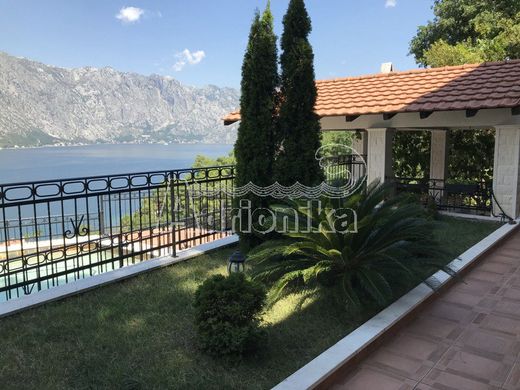 Detached House in Kotor