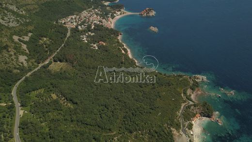 Land in Budva