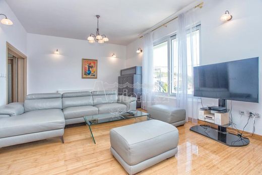 Villa à Herceg Novi