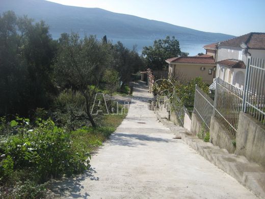 Land in Herceg Novi