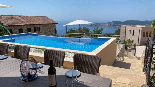 ‏בית חד-משפחתי ב  Bar