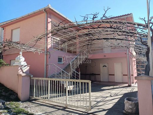 Maison individuelle à Bar