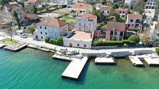 Detached House in Kotor
