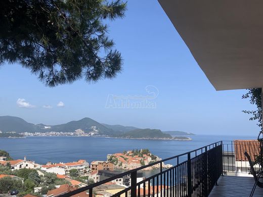 Appartamento a Budua, Budva