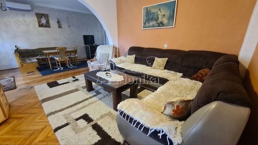 Μονοκατοικία σε Bar