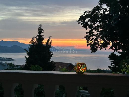 Maison individuelle à Ulcinj