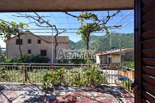 Detached House in Herceg Novi