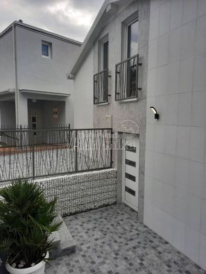 Vrijstaand huis in Bar